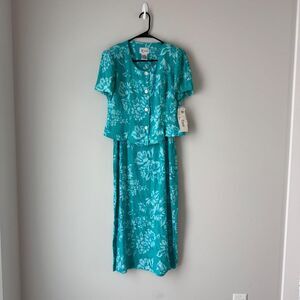 NWT K Petite Women's Vintage 2 Piece Set Dress and Short Sleeve Top Blue Floral